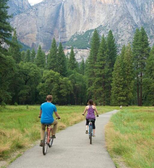 Отель The Ahwahnee