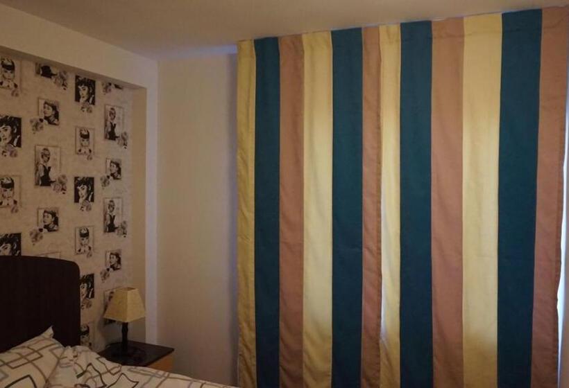 ベッドアンドブレックファースト Pensiunea Roua