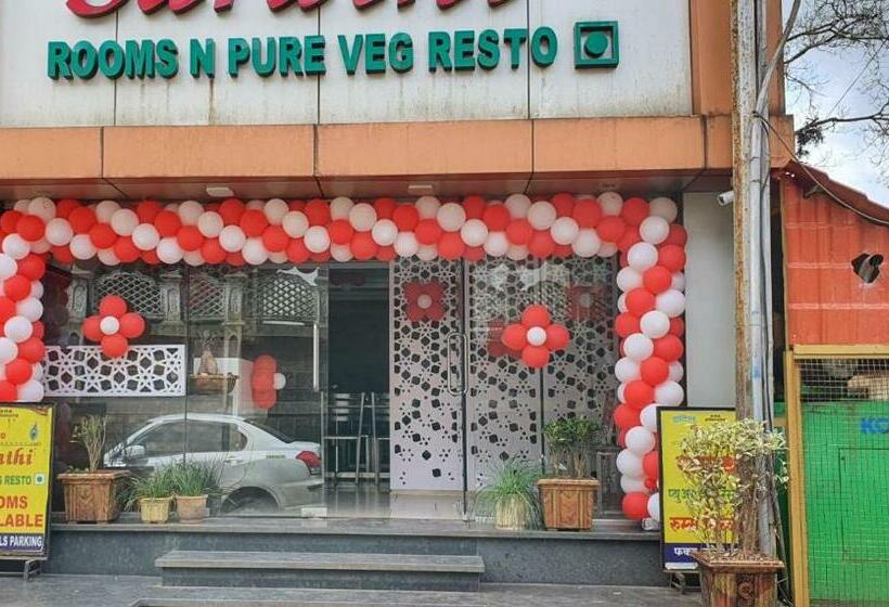 فندق The Grand Sarathi