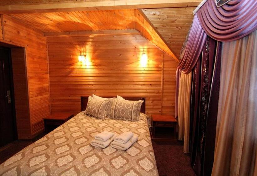 هاستل затишний готель едем