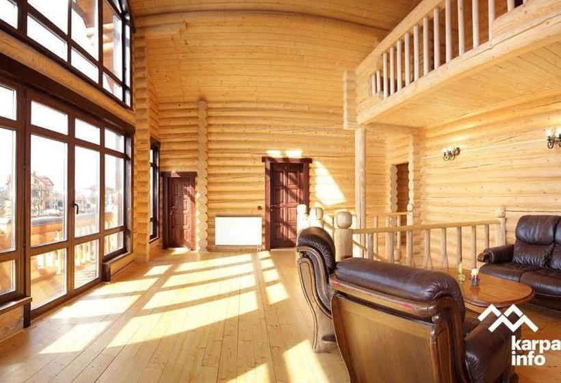 Auberge Hôtelière батярський двір