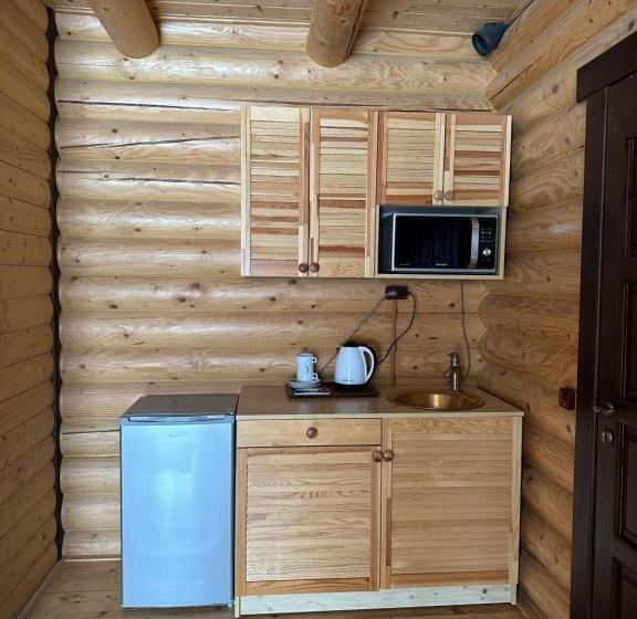 فندق صغير батярський двір