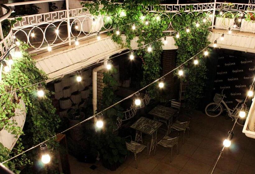 هتل берізка