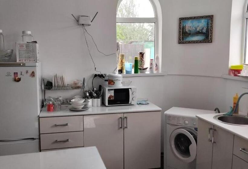 Nomadstan Capsule Hostel