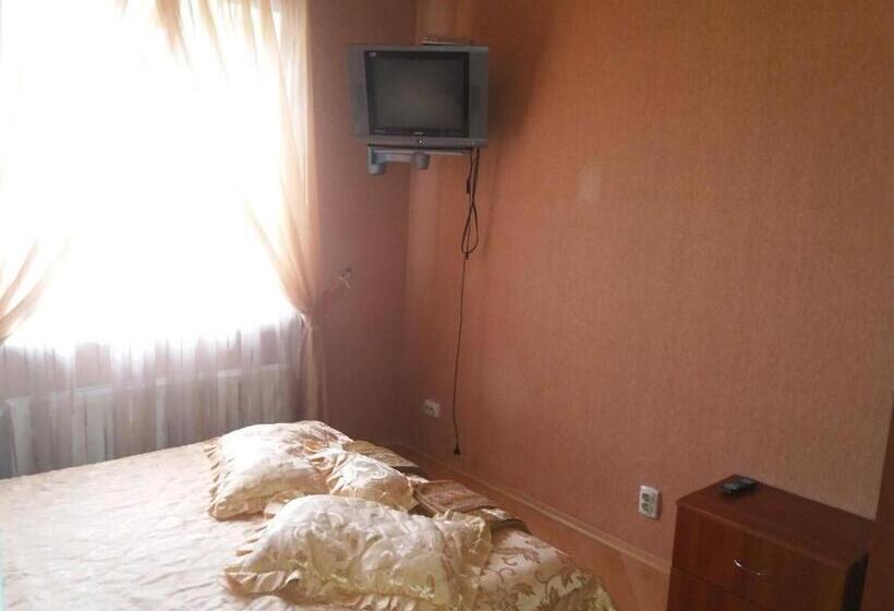 پانسیون гостинний двір ліснови