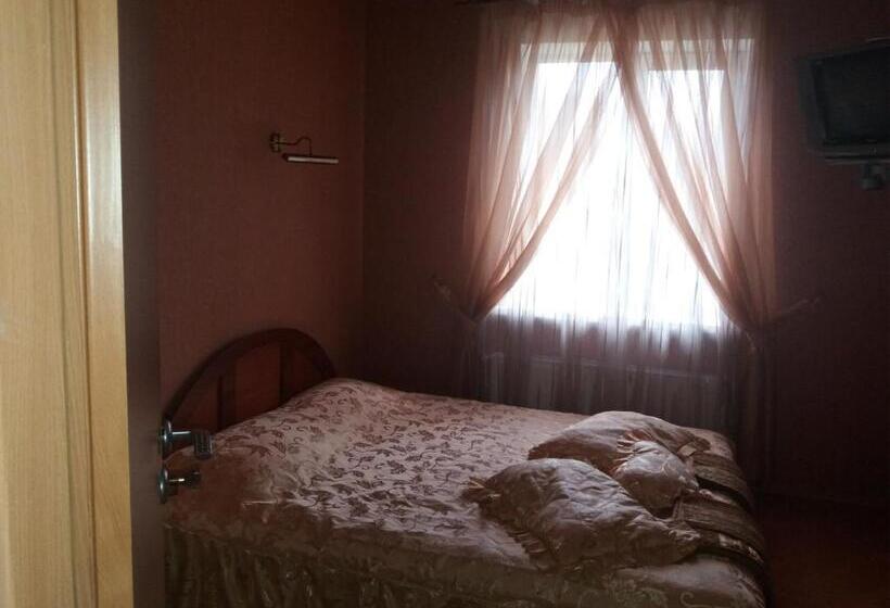 پانسیون гостинний двір ліснови