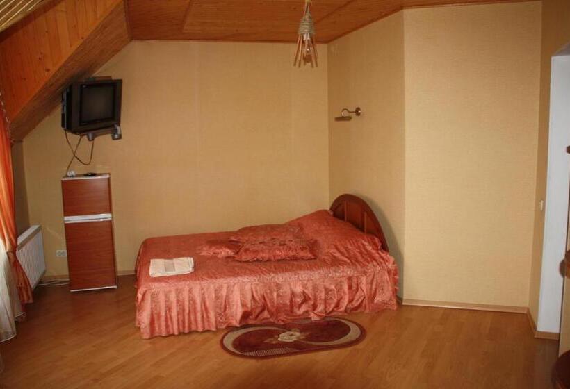 پانسیون гостинний двір ліснови