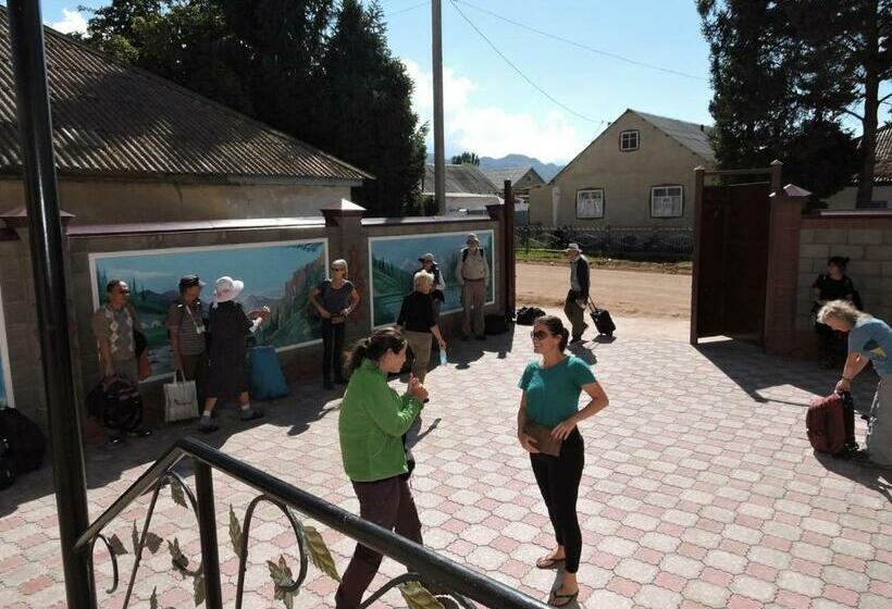 پانسیون Guest House Ulukbek