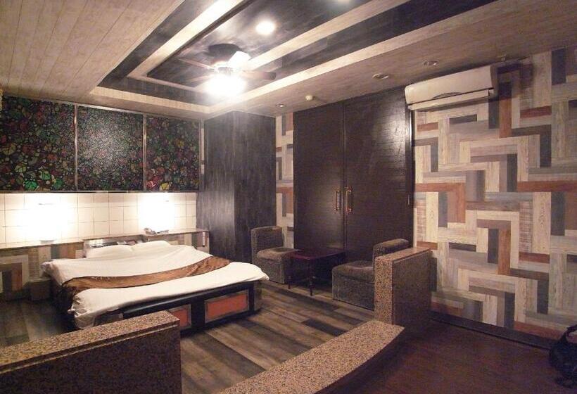 ホテル暴れ狸の鬼袋姫路駅前店 男塾ホテルグループ