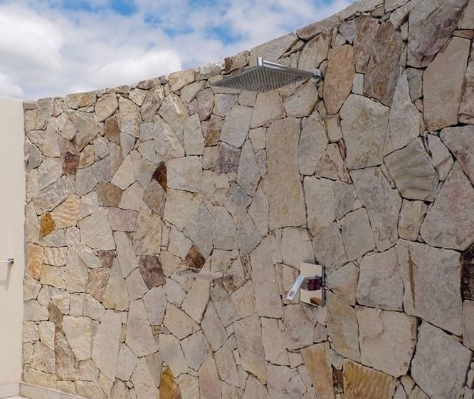 Africanos Country Estate