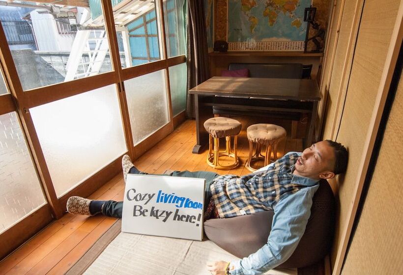 فندق صغير Nasubi Mt. Fuji Backpackers