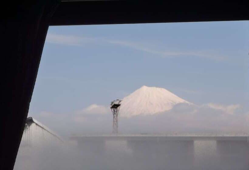 فندق صغير Nasubi Mt. Fuji Backpackers