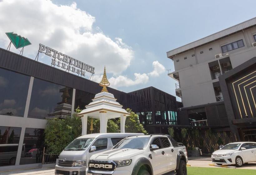 Hostel Petchyindee Kingdom