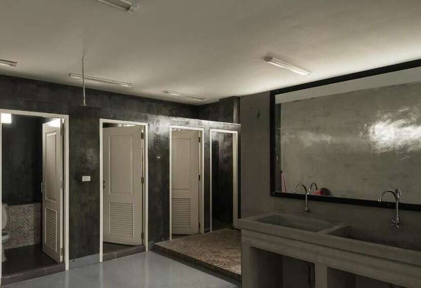 Hostel Petchyindee Kingdom