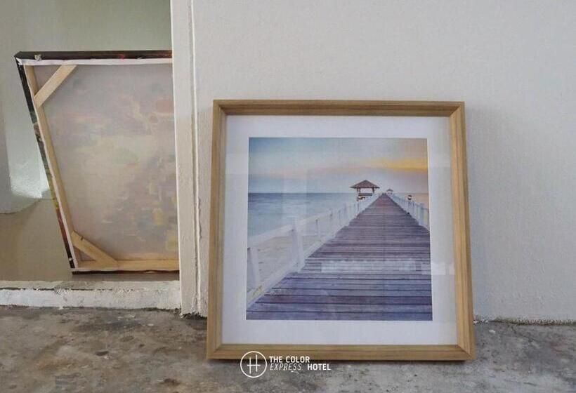 Общежитие The Color Express