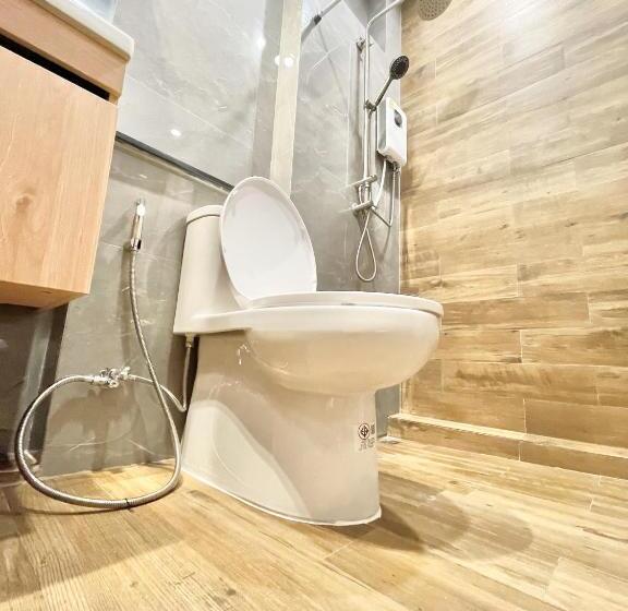 فندق صغير Ashi Poshtel