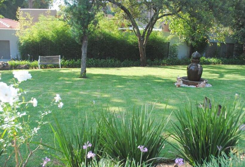 住宿加早餐  6 On Morris Guest Lodge