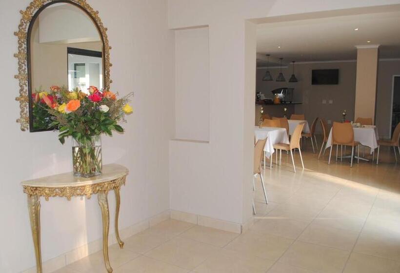 住宿加早餐  6 On Morris Guest Lodge