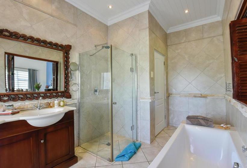 مبيت وإفطار African Tulip Guesthouse