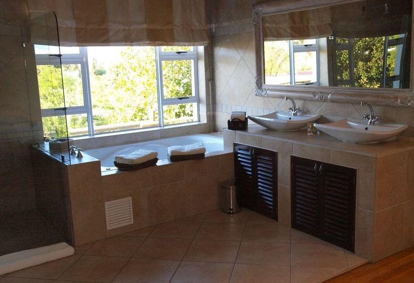 مبيت وإفطار African Tulip Guesthouse