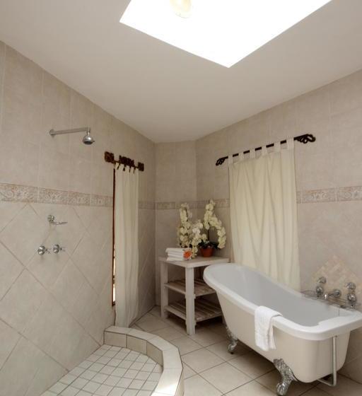 住宿加早餐  Annabel's Of Bryanston