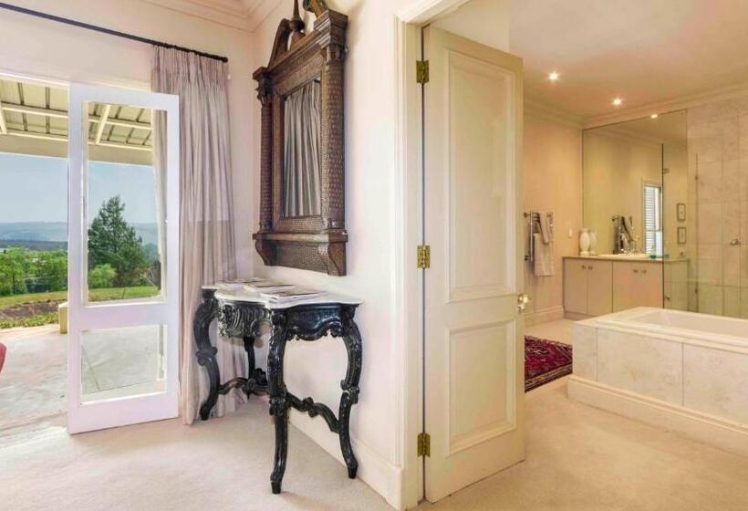 مبيت وإفطار Arum Hill Lodge