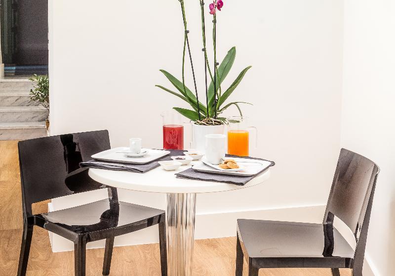 تختخواب و صبحانه Home Boutique Luxury & Design