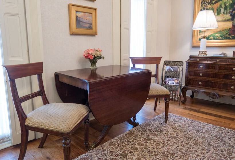 住宿加早餐  The Inn On Negley