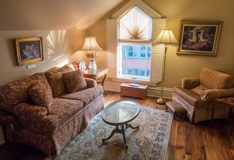 住宿加早餐  The Inn On Negley