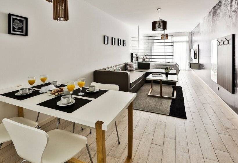 Flaat Recoleta Plaza