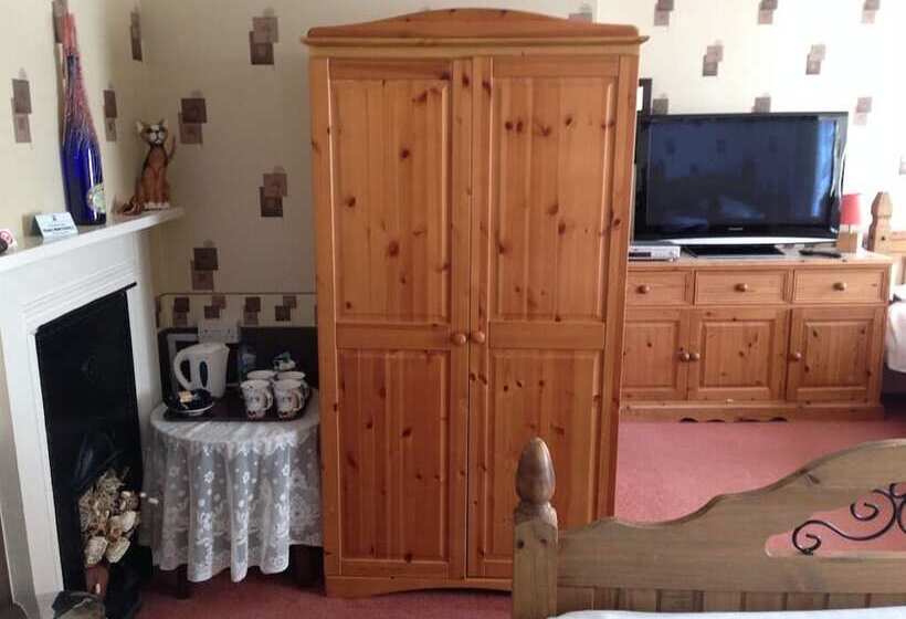 פונדק King S Arms