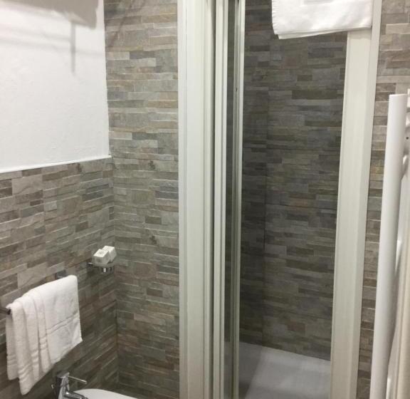 פונדק Malpensafiera