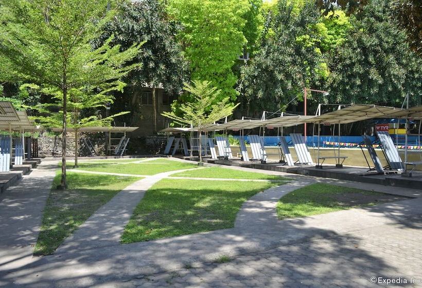 בית מלון כפרי Amandari Cove