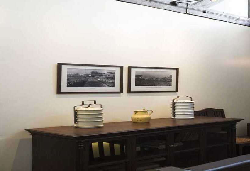 Отель Baan Luang Rajamaitri Historic Inn