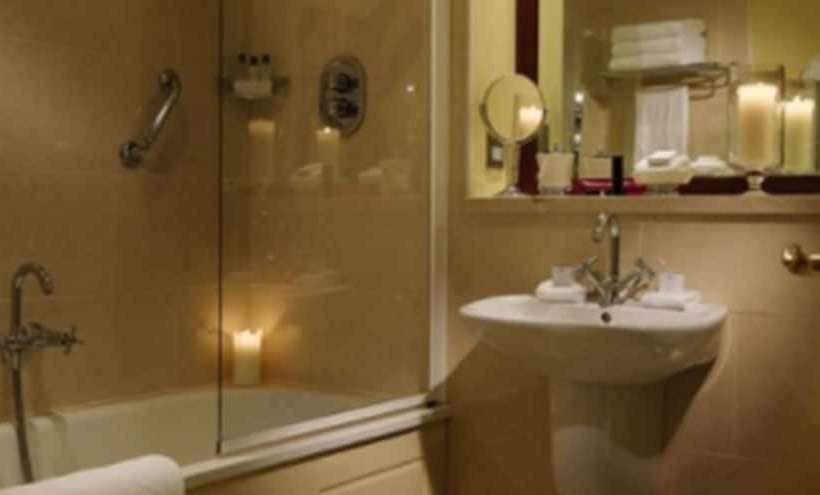 בית מלון כפרי Brook Lane