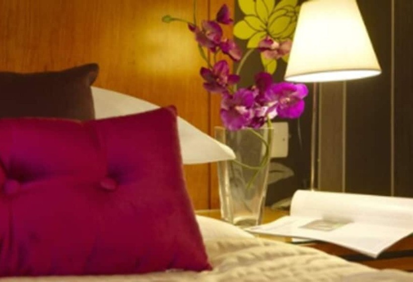 בית מלון כפרי Brook Lane