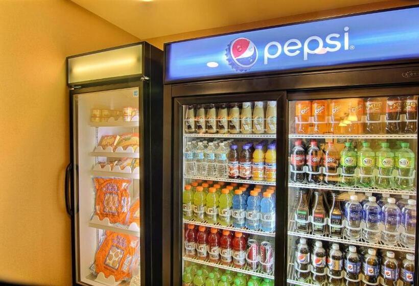 Cobblestone Hotel & Suites   Mccook