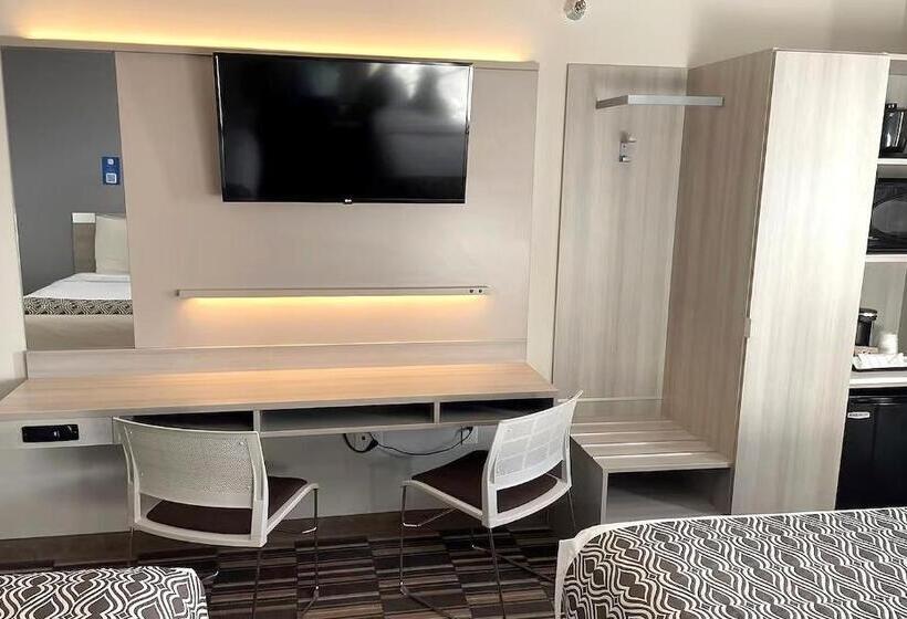 호텔 Coratel Inn & Suites By Jasper Rochester