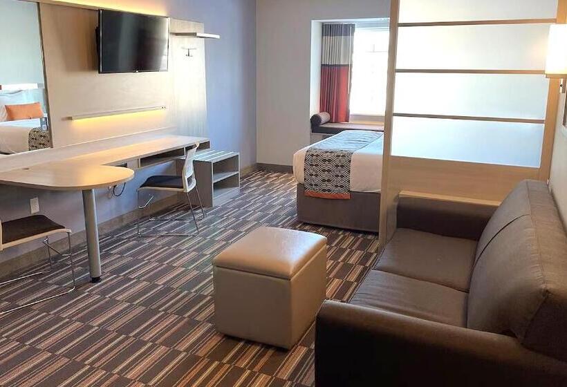 호텔 Coratel Inn & Suites By Jasper Rochester