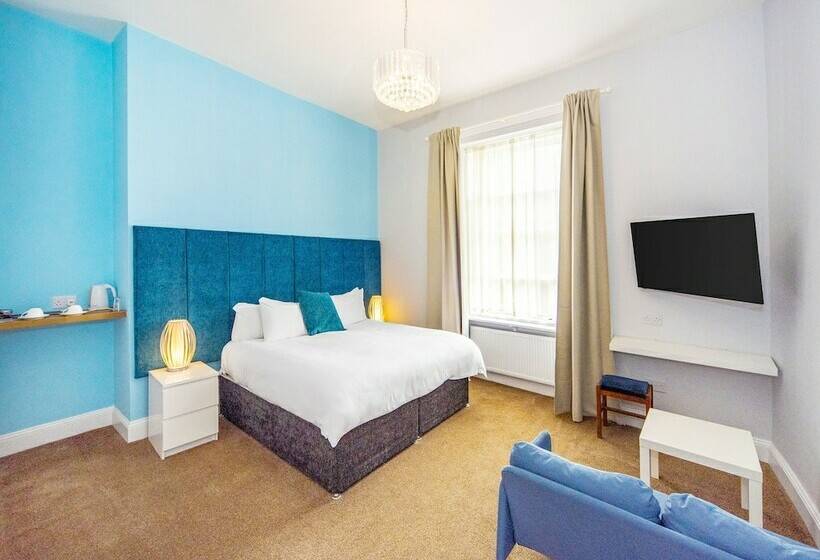 هتل Crofton House