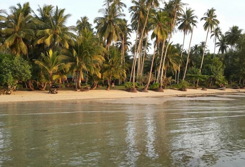 בית מלון כפרי Dusita Resort Kohkood