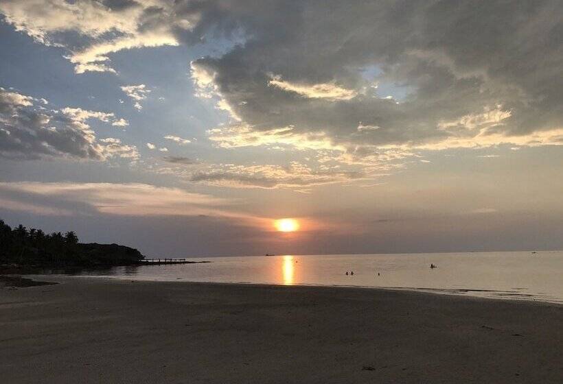 בית מלון כפרי Dusita Resort Kohkood