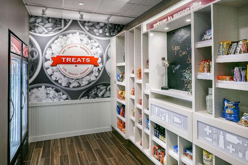 בית מלון כפרי Hampton Inn & Suites Mason City