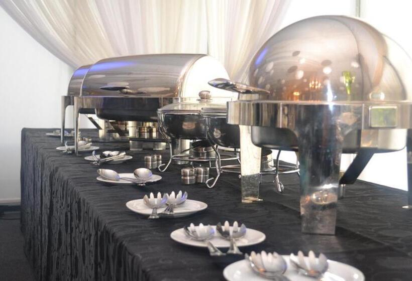 호텔 Hoyohoyo Chartwell Lodge