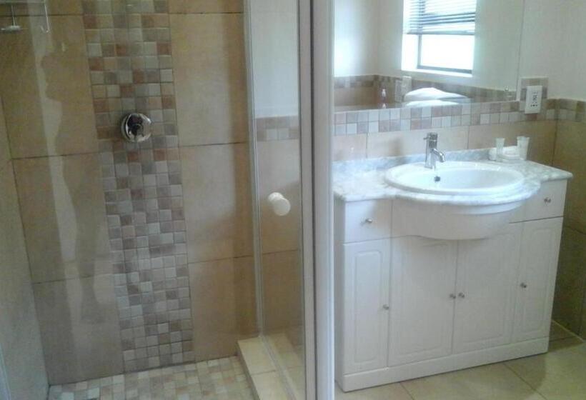 호텔 Hoyohoyo Chartwell Lodge