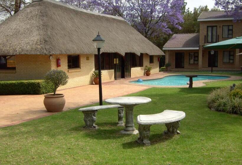 호텔 Hoyohoyo Chartwell Lodge