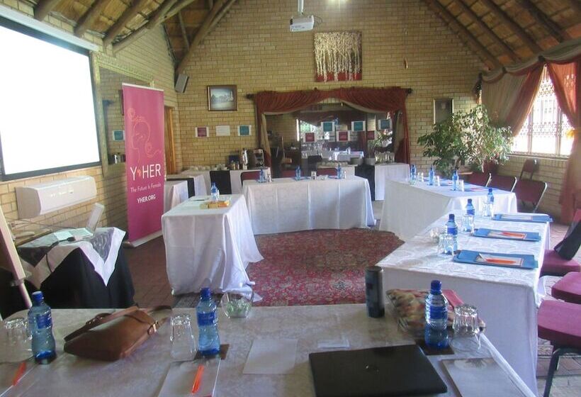 호텔 Hoyohoyo Chartwell Lodge