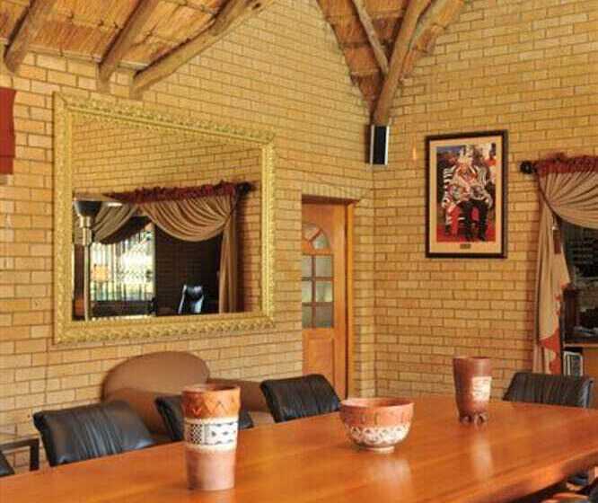 호텔 Hoyohoyo Chartwell Lodge