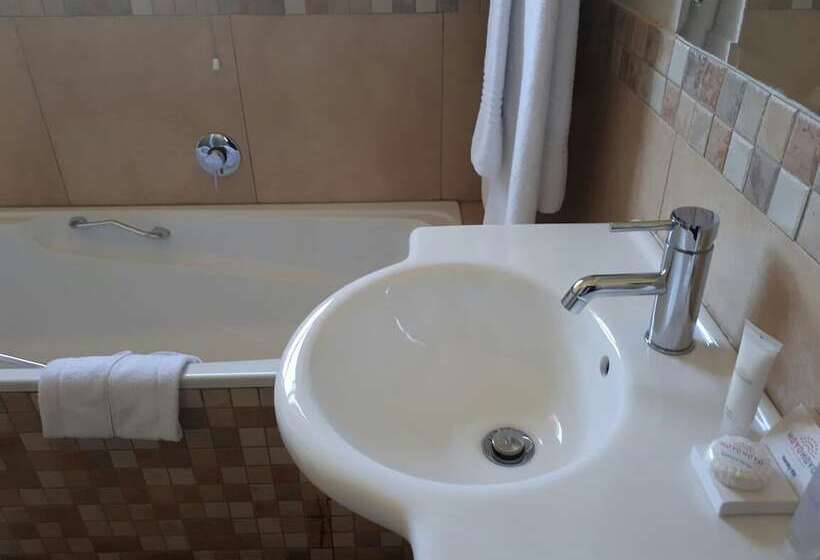 호텔 Hoyohoyo Chartwell Lodge