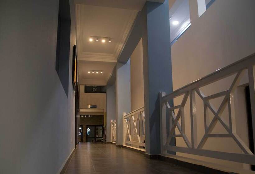 هتل Hôtel Semiramis City Center